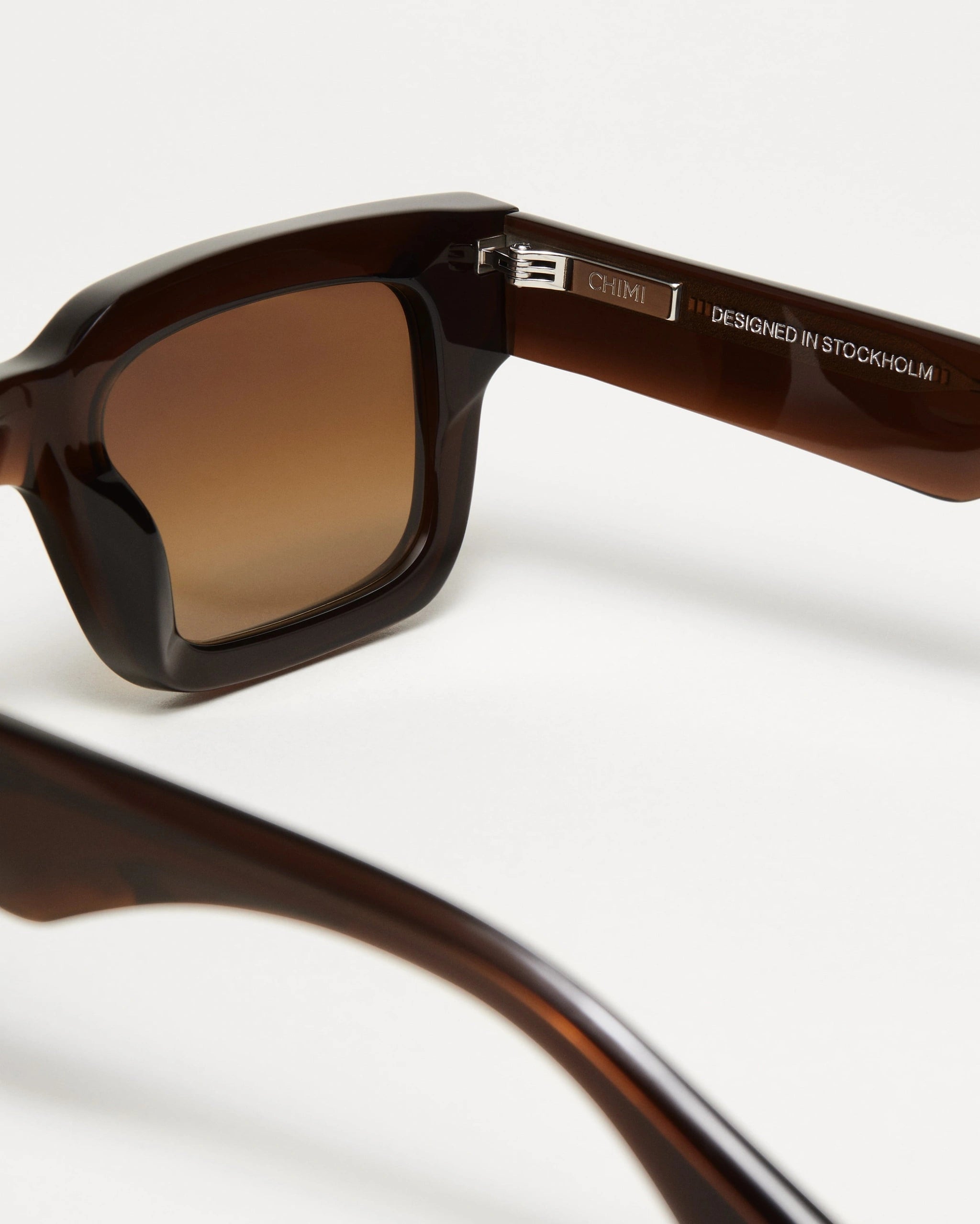 Core 05 (BROWN)