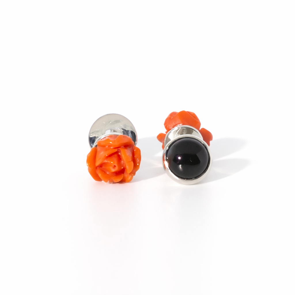 Small coral flower with onyx back