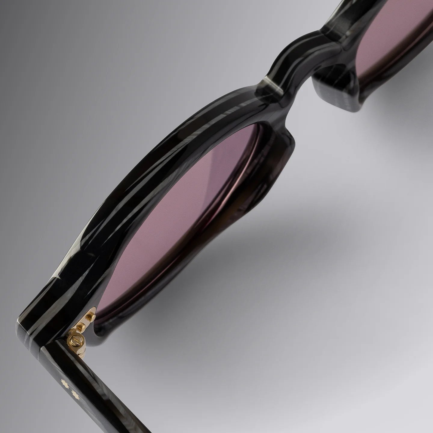GR13 OVAL ACETATE SUNGLASSES